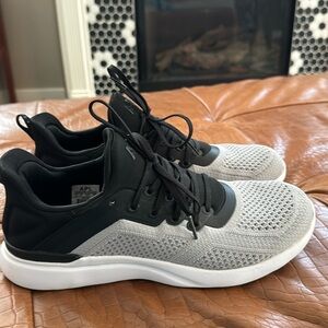 APL shoes from Nordstrom men’s size 8, women’s size 9.5- euro 40.5